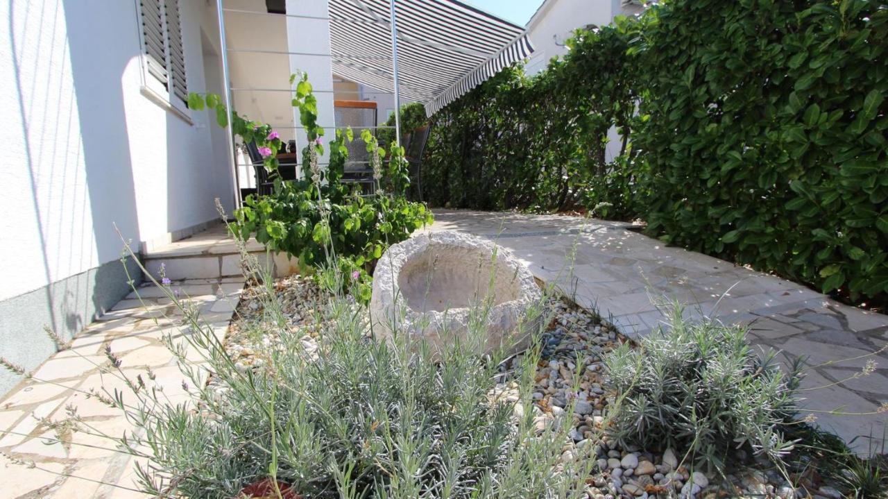Apartments Adrijana Malinska Extérieur photo