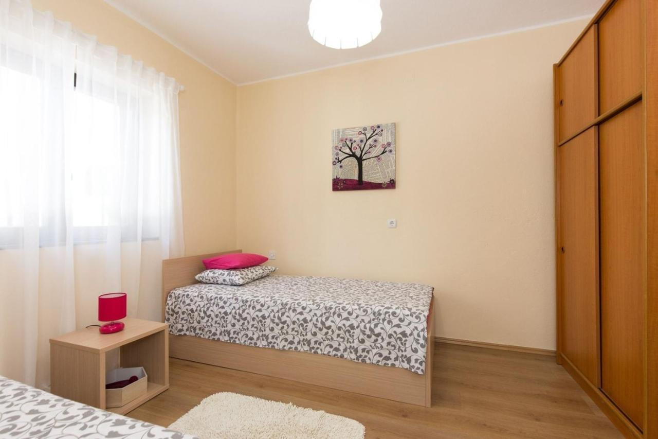 Apartments Adrijana Malinska Extérieur photo
