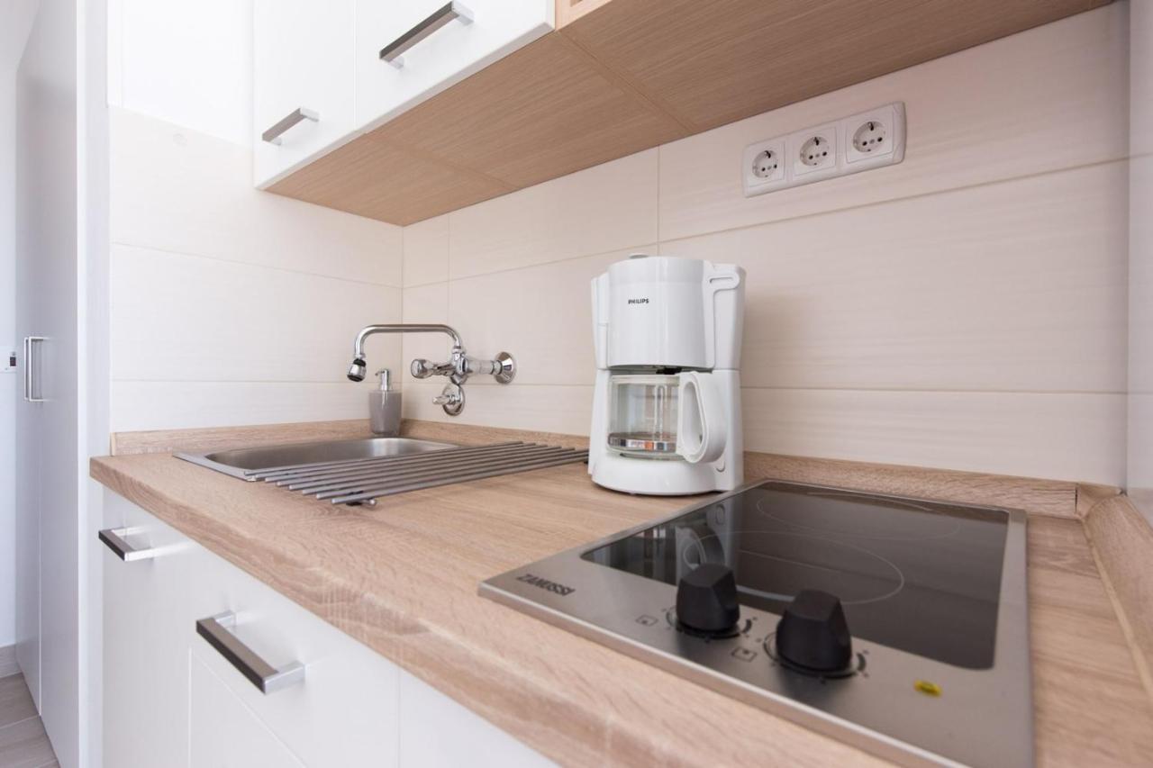 Apartments Adrijana Malinska Extérieur photo