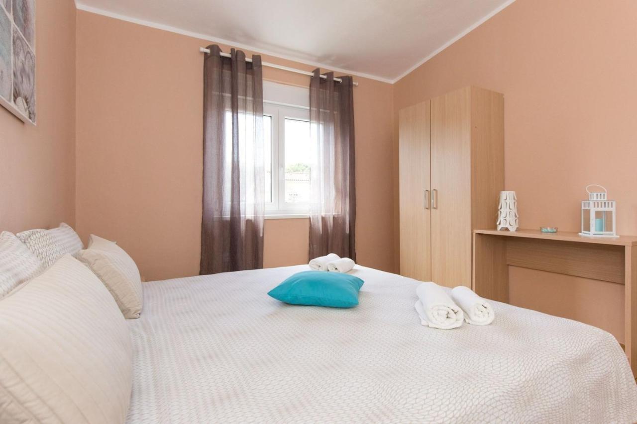 Apartments Adrijana Malinska Extérieur photo
