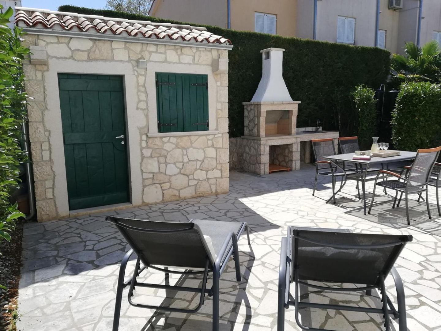 Apartments Adrijana Malinska Extérieur photo